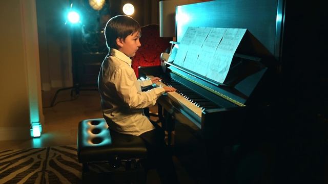 Phantom of the Opera 🎹 Piano смотреть онлайн
