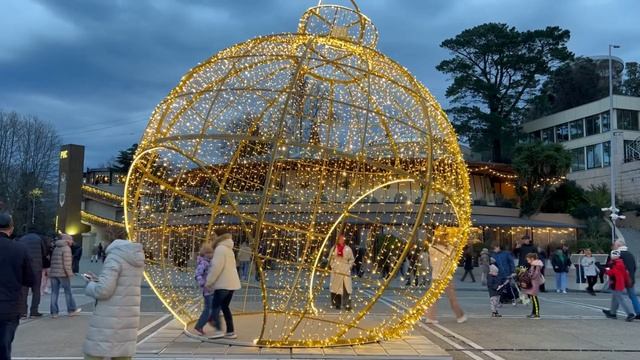 Новогодний Сочи 2024 🐉  Главная елка города 🎄 #сочисегодня