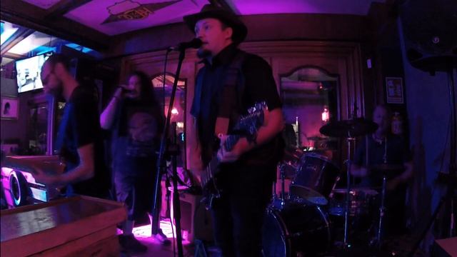 The Good Guys Band in Most Wanted Bar смотреть онлайн