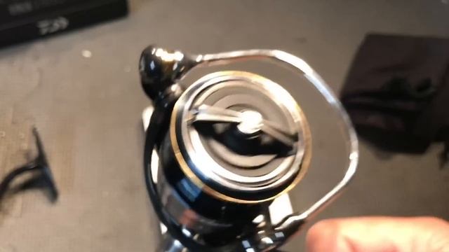 Daiwa Certate LT 2500 H Unboxing смотреть онлайн