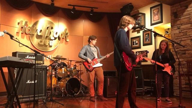 03-04-18 Krakatoa cover of Nirvana School + Foo Fighters Hero & Everlong смотреть онлайн