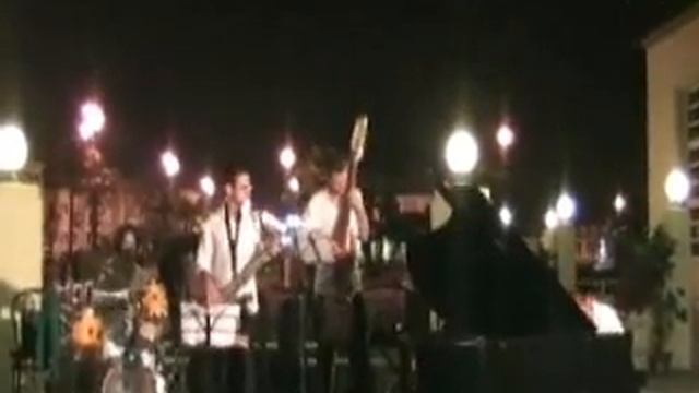 Autumn Leaves смотреть онлайн