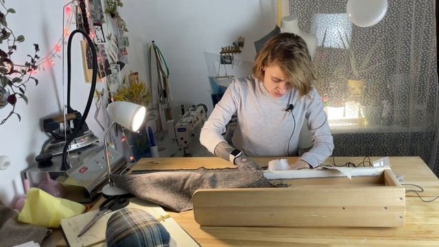 Шьём Bespoke пиджак. Выстегивание лацкана. Самое дорогое в пиджаке