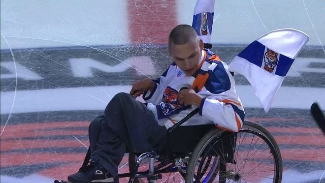 Символическое вбрасывание в Хабаровске / Amur's charity programm at season opener смотреть онлайн