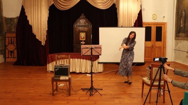 Светлана Дзансолова - РОЗА ("Ты к престолу роняешь розу...") смотреть онлайн