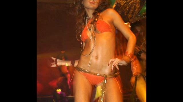 Club Opera presents, 10 aprelya Modnie igri, mix смотреть онлайн