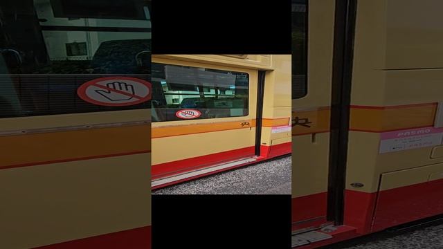 А как вы добираетесь на работу? смотреть онлайн