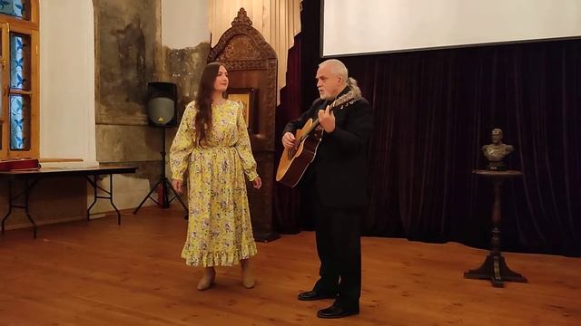 Виктор и Светлана Дзансоловы - УХОДИЛИ МЫ ИЗ КРЫМА смотреть онлайн