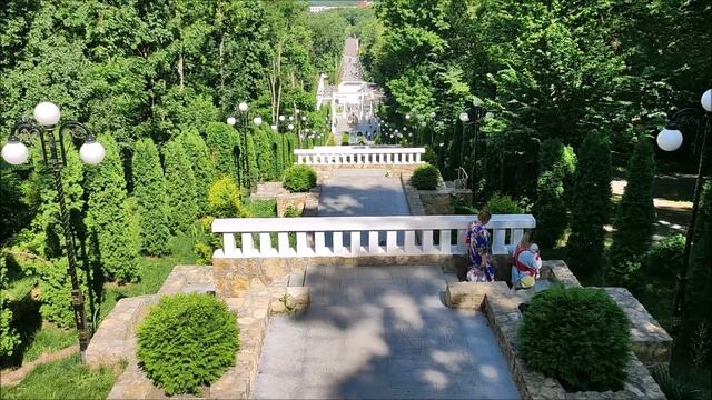 Железноводск. Курортный парк. Июнь 2024 год смотреть онлайн