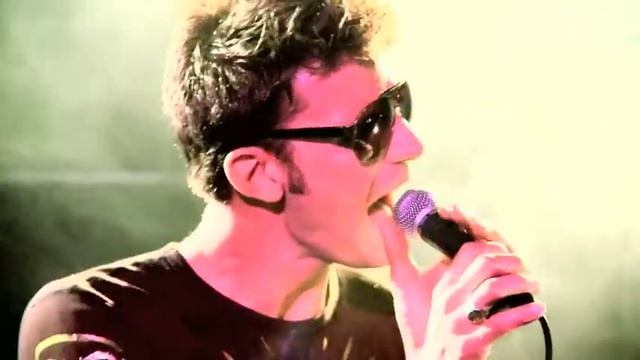 Ethan Edwards "Must Be Love" смотреть онлайн