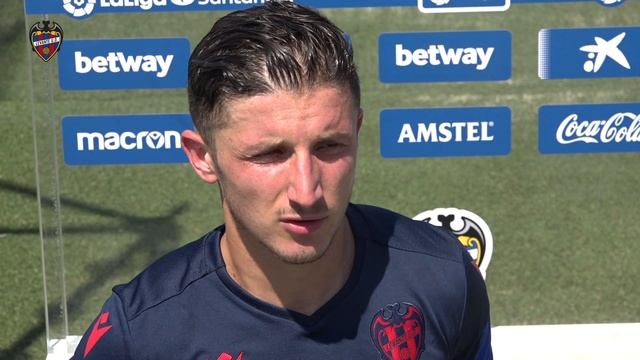 Bardhi: "Para mí es muy importante participar y dar todo lo que tenga por el equipo" смотреть онлайн