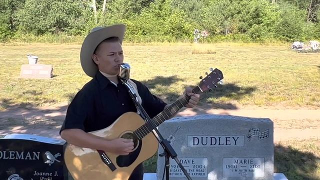 Dave Dudley - Six Days On The Road (grave tribute) смотреть онлайн