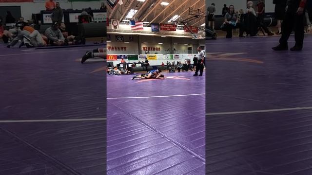 Missouri Valley Open 133 championship 2018. Cameron Valdiviez vs Tanner Irwin смотреть онлайн