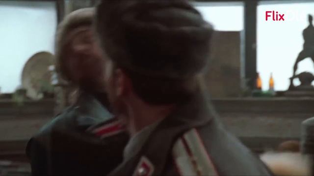 "¡Cocainum!" Arnold Schwarzenegger en 'Danko: Calor rojo' (Walter Hill, 1988) смотреть онлайн