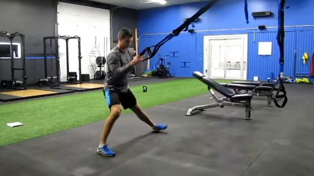TRX Cossack Squat смотреть онлайн