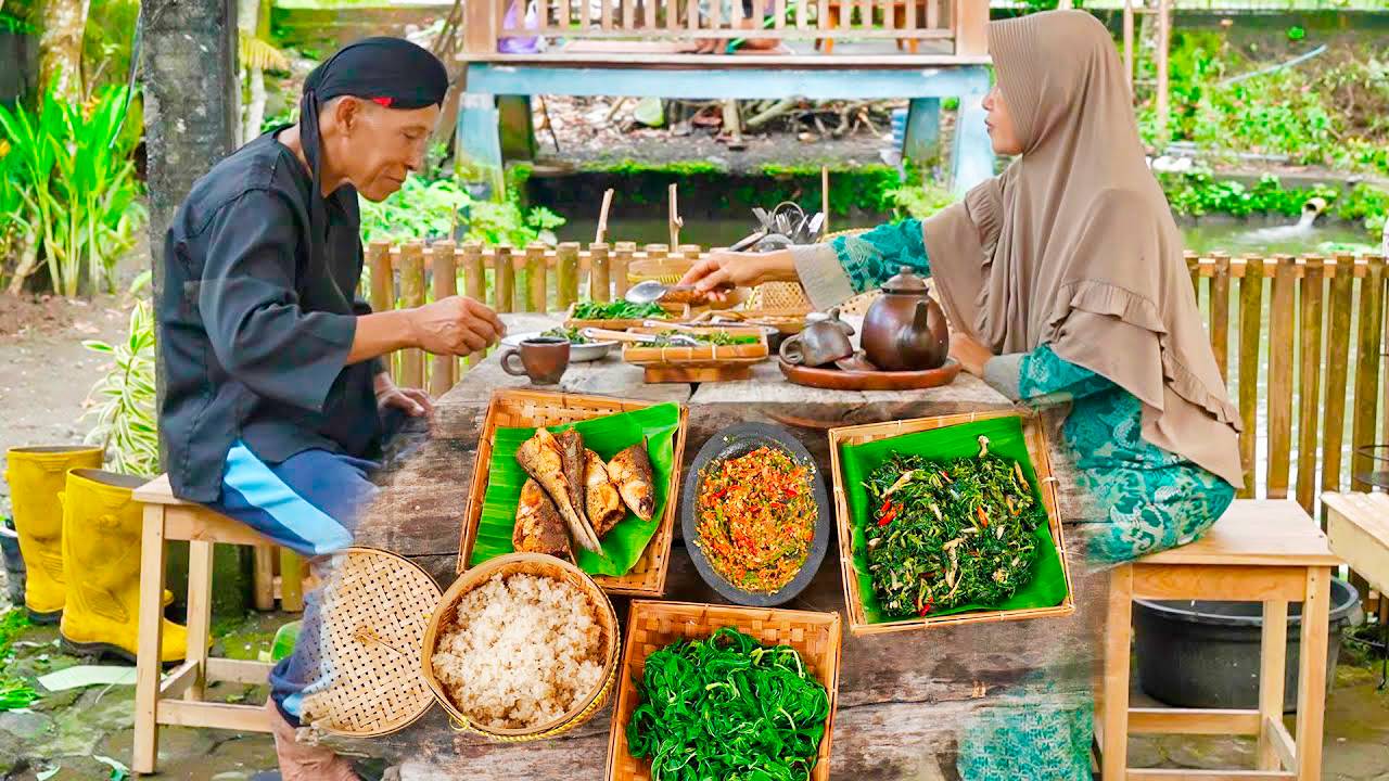 Приготовим Обжаренные листья маниоки, Жареная молочная рыба, Паста Чили Деревенская жизнь в Малайзии