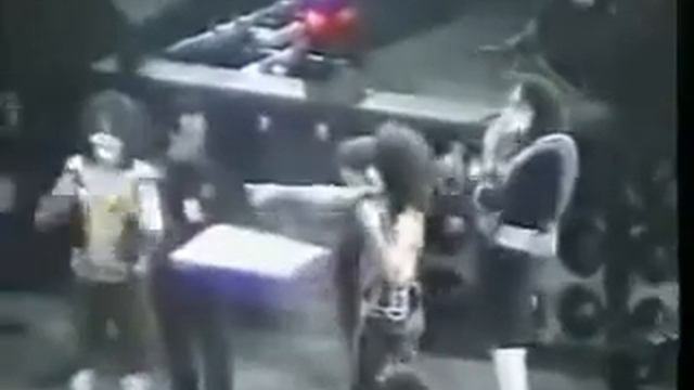 KISS Peter Criss 53rd Birthday 12/20/1998 RARE FOOTAGE. смотреть онлайн