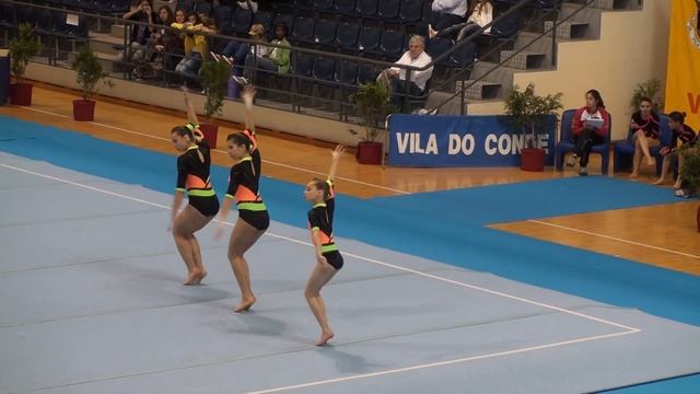 Leonor Piqueiro/Bárbara Sequeira/Inês Gomes - Dinâmico смотреть онлайн