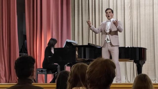 Юрий Динмухаметов - Богоматерь в городе Yuri Dinmukhametov - The Mother of God in the city смотреть онлайн