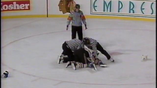 Scott Thornton vs Cam Russell Lots of Blood смотреть онлайн