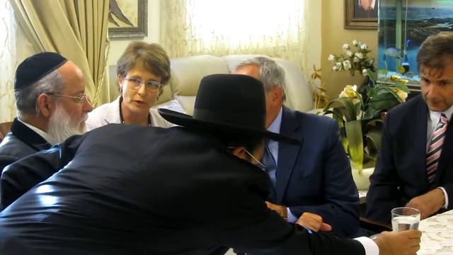 Visita del Presidente del Senato Pietro Grasso con il rabbino capo di Israele Elad смотреть онлайн