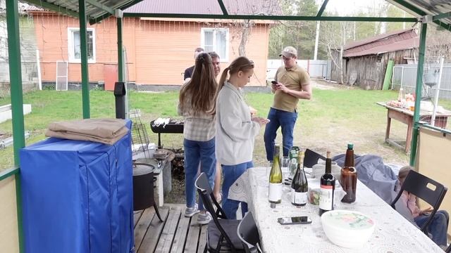 МАЙСКИЕ ШАШЛЫКИ С СЕМЬЕЙ | ЗАНИМАЮСЬ СПОРТОМ ДОМА | МОЙ РАСПОРЯДОК ДНЯ смотреть онлайн