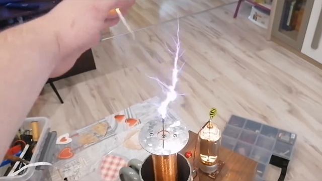 Tesla coil gk71 lamp смотреть онлайн
