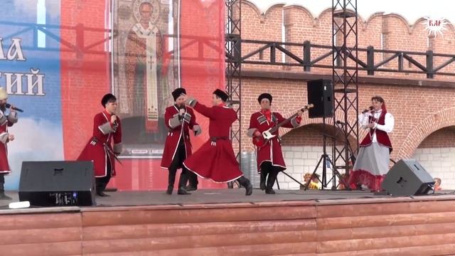 Казачий ансамбль "Вар" . Видеонарезка с выступлений смотреть онлайн