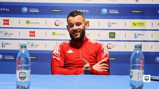 J13 - Yan Marillat (conférence de presse avant match FBBP 01) смотреть онлайн