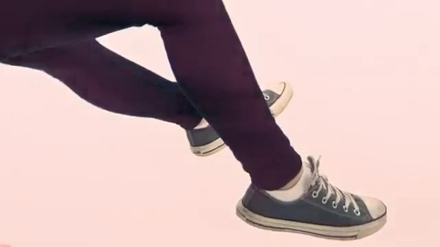 Niki Stenli CHempionka mira po karate, kikboksingu,sambo,akrobatike,nazemnoj akrobatiki vozdushnoj смотреть онлайн