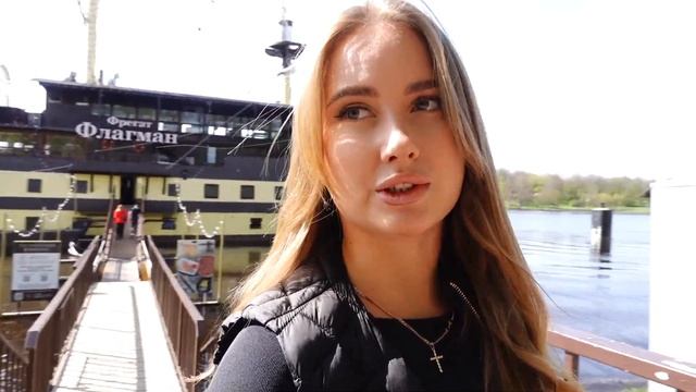 Я В ШОКЕ, КАК ИЗМЕНИЛСЯ ВЕЛИКИЙ НОВГОРОД! | РЕСТОРАН НА КОРАБЛЕ | ДЕНЬ ПОБЕДЫ смотреть онлайн