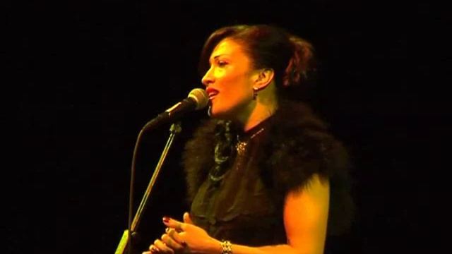 Dacia Bridges acoustic- live- "Let Me" смотреть онлайн