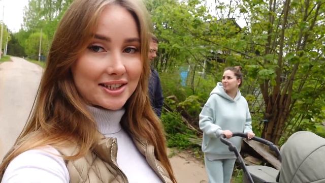 ВЕРНУЛИСЬ В ДЕРЕВНЮ // В ГОСТЯХ У БАБУШКИ ОСОБЫЙ УЮТ смотреть онлайн