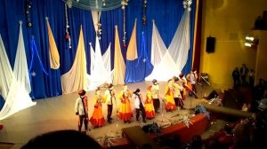 Детский коллектив «Казачий двор» Донецкого городского Дворца детского творчества.