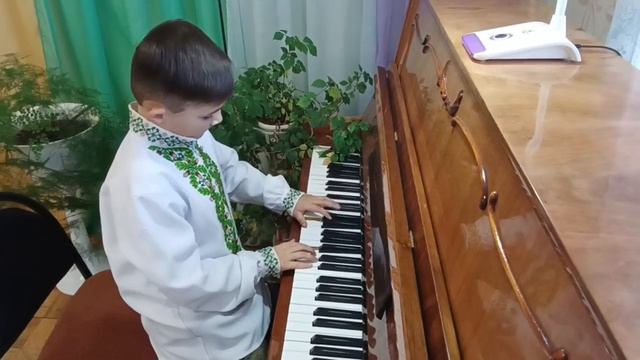 Муз.М.Вербицький ,,Гімн України".Виконує Дергай Роман, вихованець КЗ ЦМЕОШ смотреть онлайн