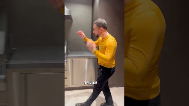 КРУТАЯ БАРБЕКЮ В ДОМЕ В МИЛЛЕНИУМ ПАРКЕ #элитнаянедвижимость #новаярига #новорижскоешоссе #барбекю смотреть онлайн