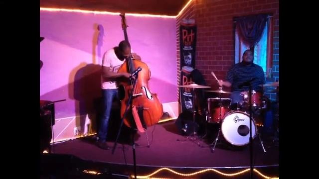 Zane Musa Live @ Roscoe's Seabird Jazz Lounge Long Beach ca, смотреть онлайн
