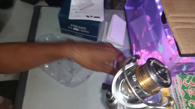 DAIWA FREAMS FC LT 1000S смотреть онлайн