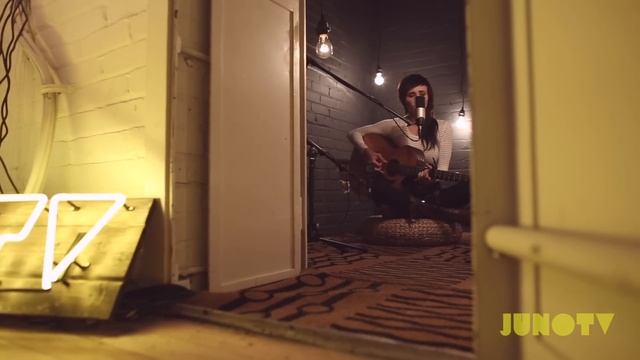 LIGHTS: Muscle Memory (live) on Vault Sessions | JUNO TV смотреть онлайн