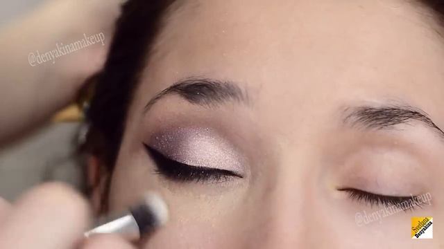 Макияж со стрелками смотреть онлайн