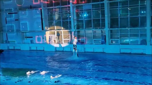 Новогоднее шоу Ёлка на воде СК Светланы Хоркиной смотреть онлайн