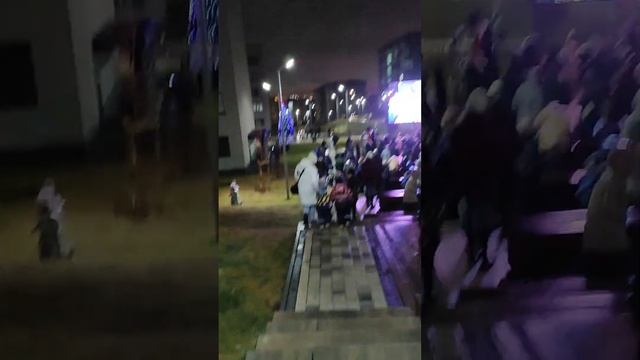 МКР "Новая жизнь" Белгород. Администрация района проводит Новогодний праздник для детей и взрослых. смотреть онлайн