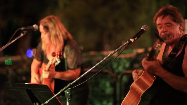 "Funkier Than a Mosquito's Tweeter" - Nina Simone Cover. Live acoustic. Barry Ferrier and Anon. смотреть онлайн