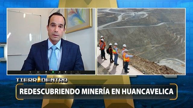 ENTREVISTA A JOSÉ VIZQUERRA BENAVIDES - TIERRA ADENTRO con Oscar Díaz смотреть онлайн