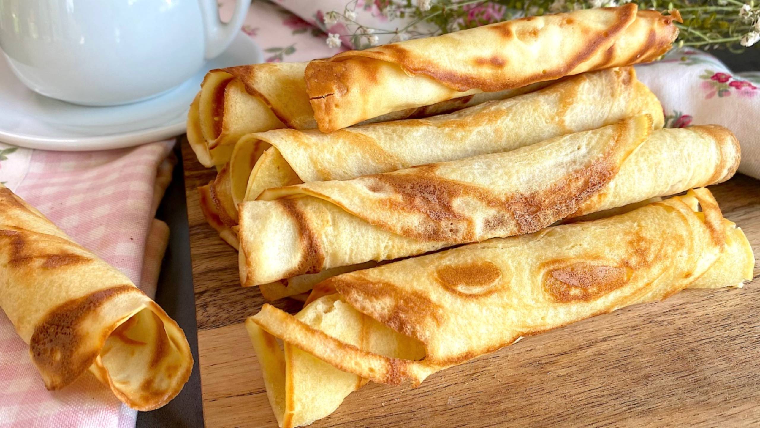 🧇 Как приготовить вафельные трубочки на сковороде? Дети будут в восторге от хрустящих трубочек! смотреть онлайн