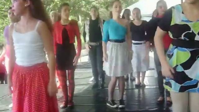 Escola Municipal de Bailado Laura Thomé ( chico mendes ) смотреть онлайн