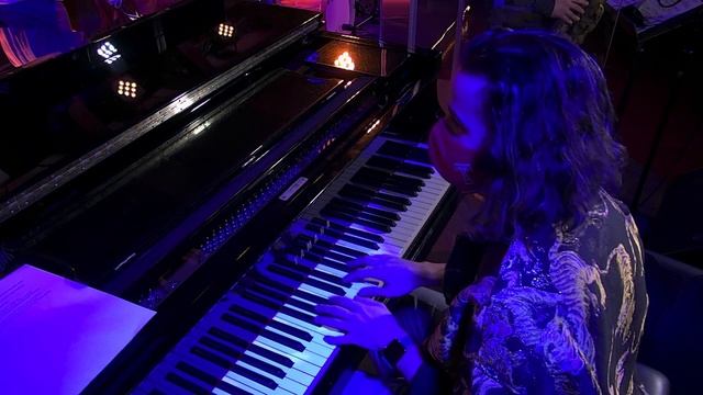 Anthony Aldissi Quartet- Matrix смотреть онлайн