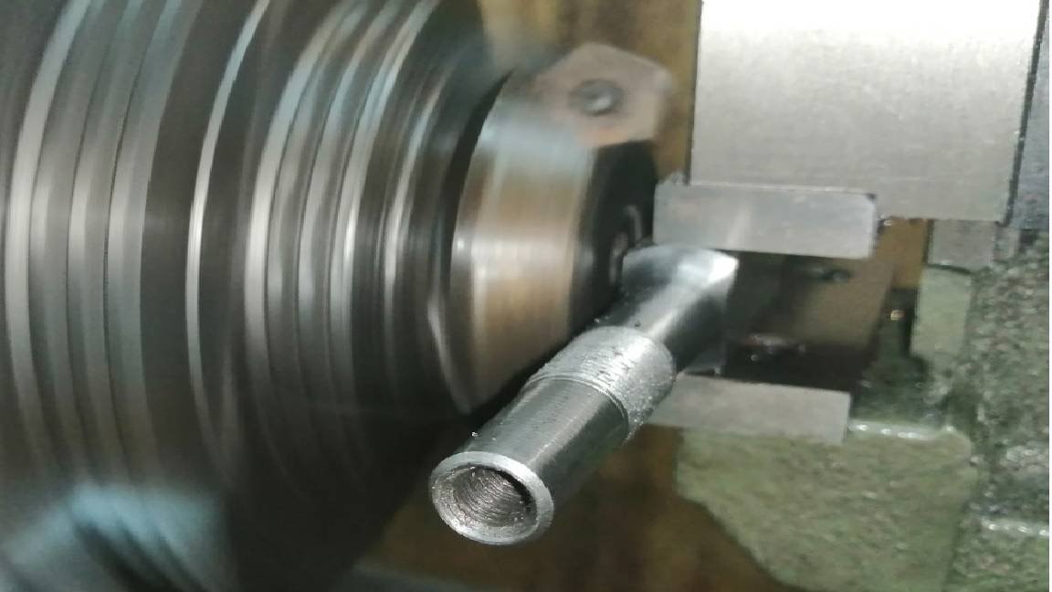 Не выбрасывайте поломанные сверла или изготовление метчикодержателя смотреть онлайн