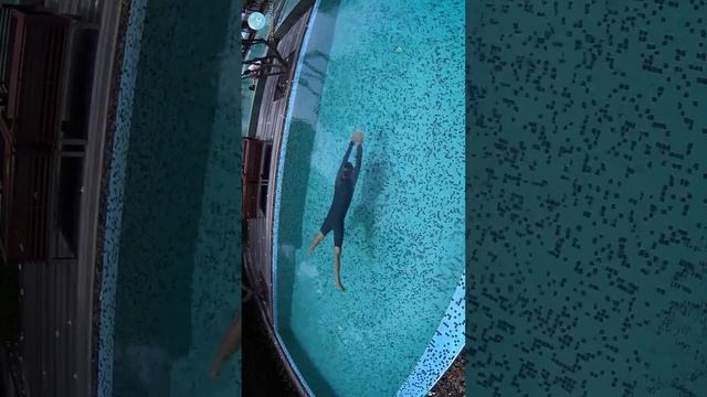 Как плыть под водой смотреть онлайн