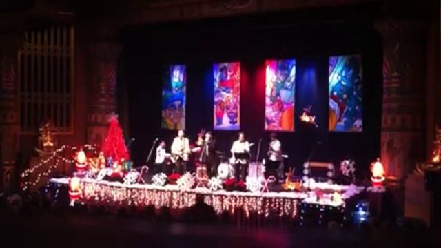 John Laufenburger, Tom Moore, and The Frim Fram Four смотреть онлайн